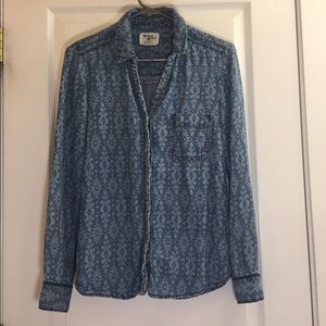 Holding Horses patterned chambray button down top